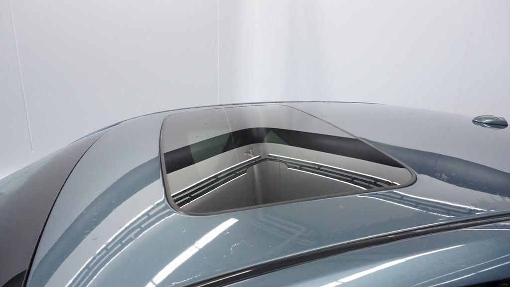 Thumbnail: 2012 Lincoln MKZ - 38