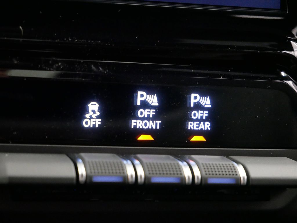 Thumbnail: 2026 RAM 1500 - 35