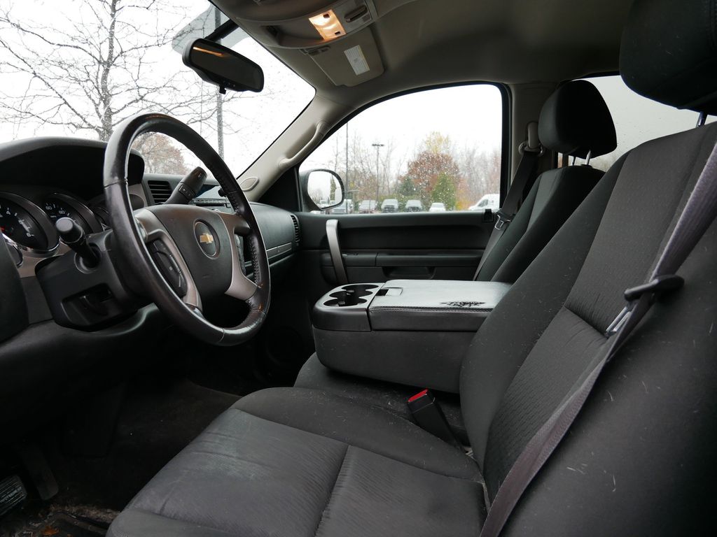 Thumbnail: 2012 Chevrolet Silverado 1500 - 24