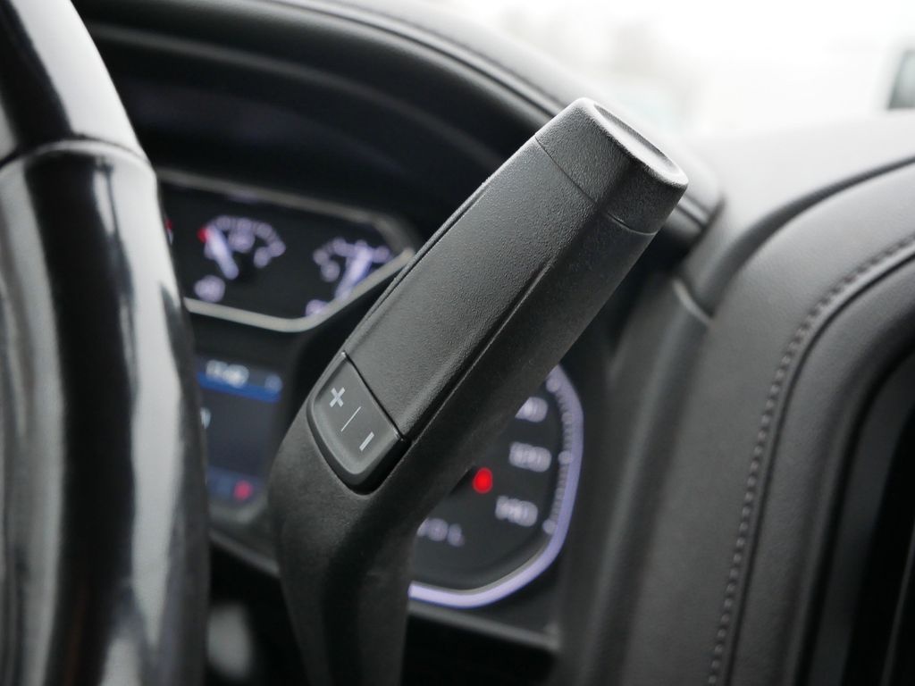 Thumbnail: 2022 GMC Sierra 3500 - 31