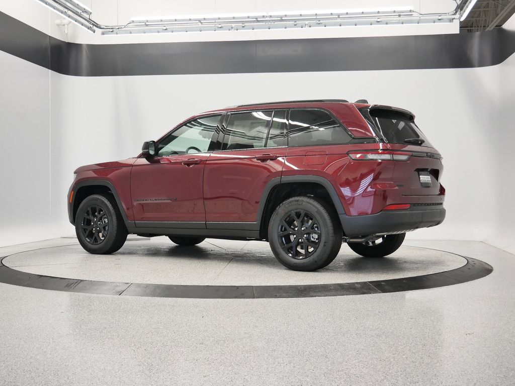 Thumbnail: 2025 Jeep Grand Cherokee - 44