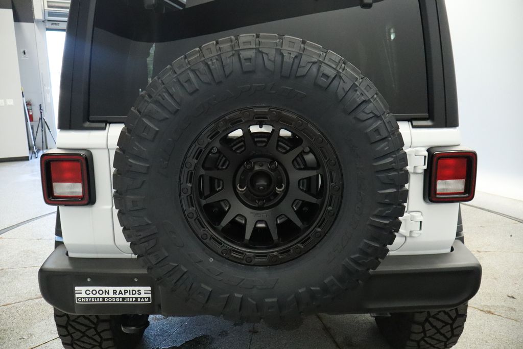 Thumbnail: 2026 Jeep Wrangler - 17