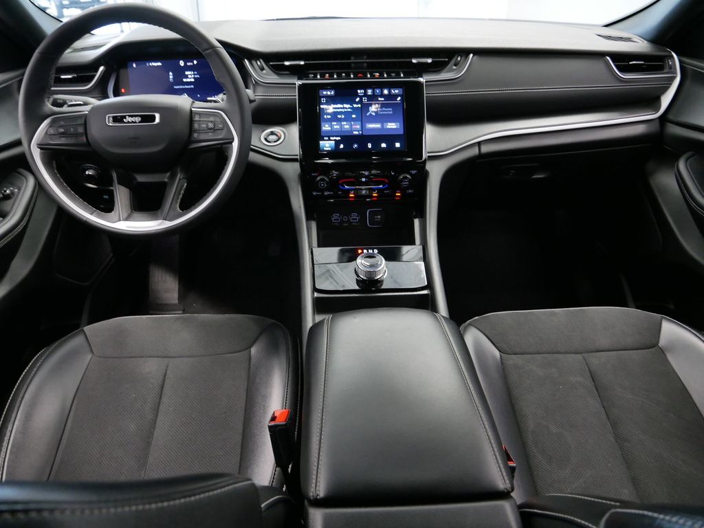 Thumbnail: 2024 Jeep Grand Cherokee - 19