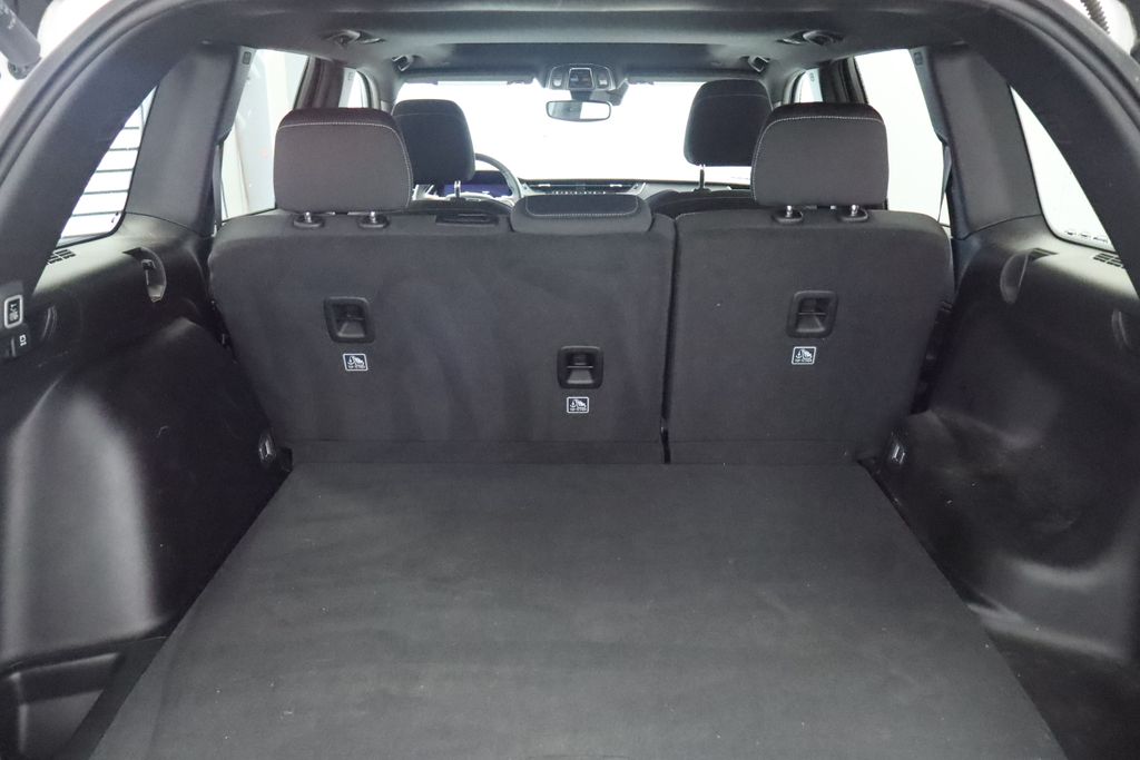 Thumbnail: 2024 Jeep Grand Cherokee - 21