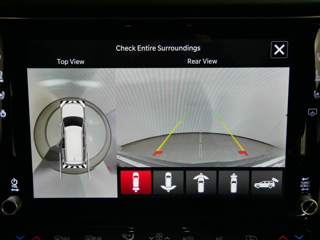 Thumbnail: 2024 Jeep Grand Wagoneer - 10