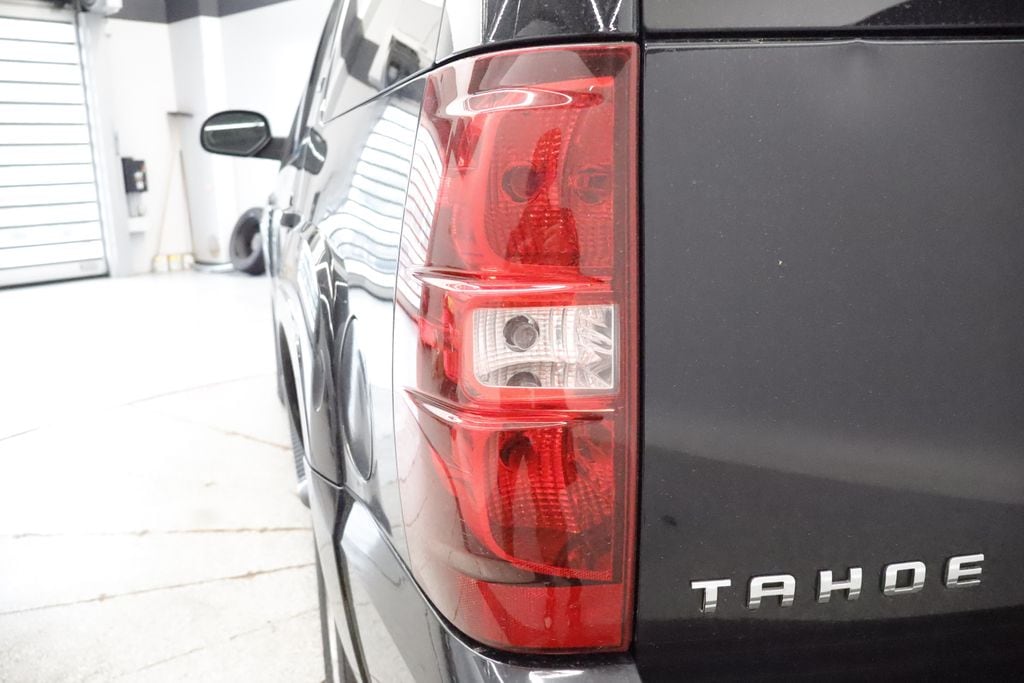 Thumbnail: 2008 Chevrolet Tahoe - 10