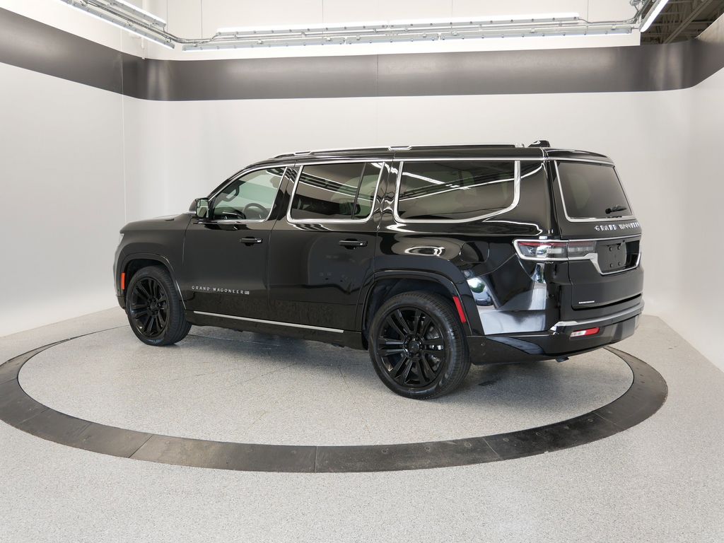 Thumbnail: 2023 Jeep Grand Wagoneer - 43