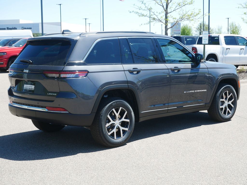 Thumbnail: 2025 Jeep Grand Cherokee - 8