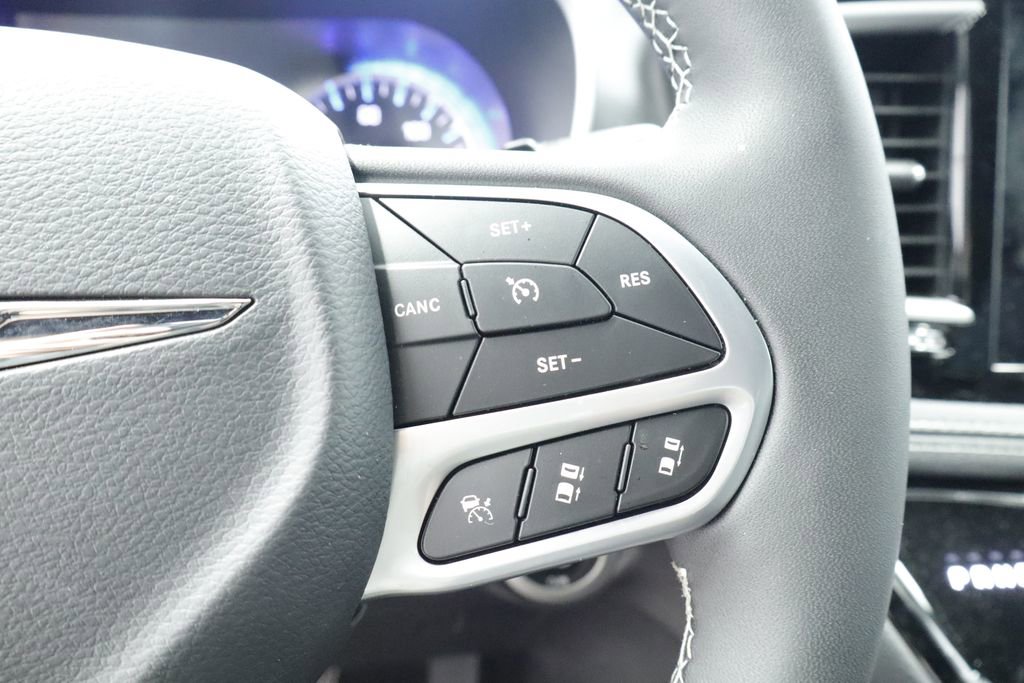 Thumbnail: 2026 Chrysler Pacifica - 27