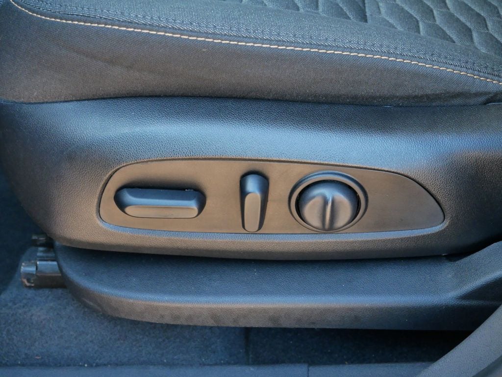 Thumbnail: 2019 Chevrolet Equinox - 4