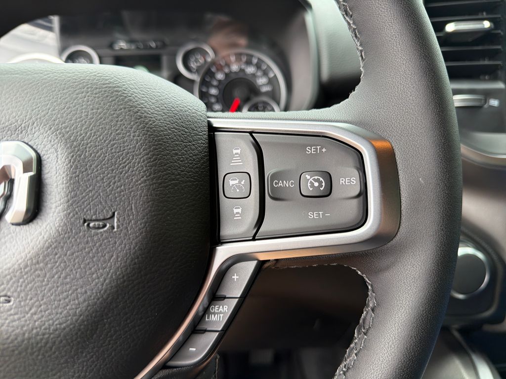 Thumbnail: 2026 RAM 1500 - 26