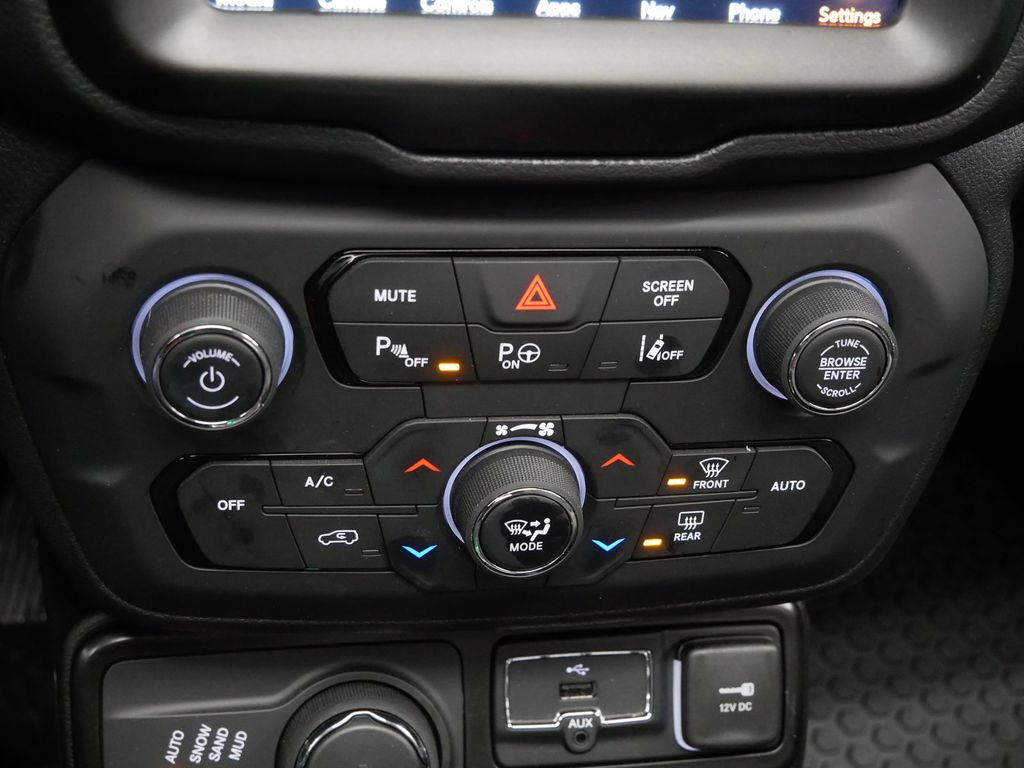 Thumbnail: 2023 Jeep Renegade - 34