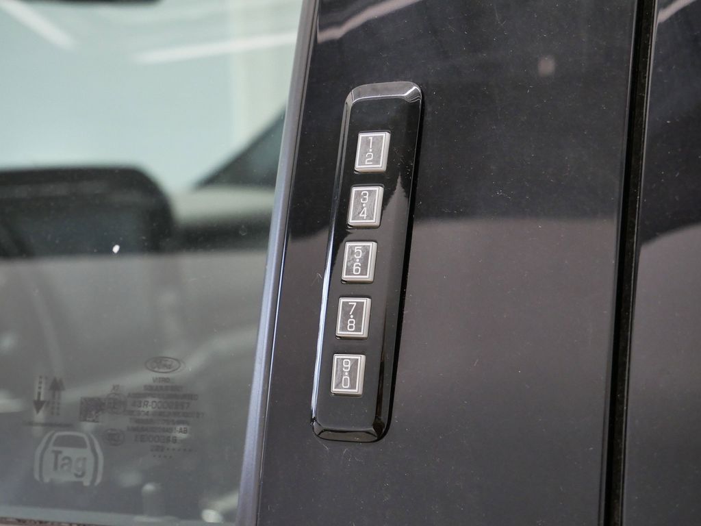 Thumbnail: 2022 Ford F-150 - 22