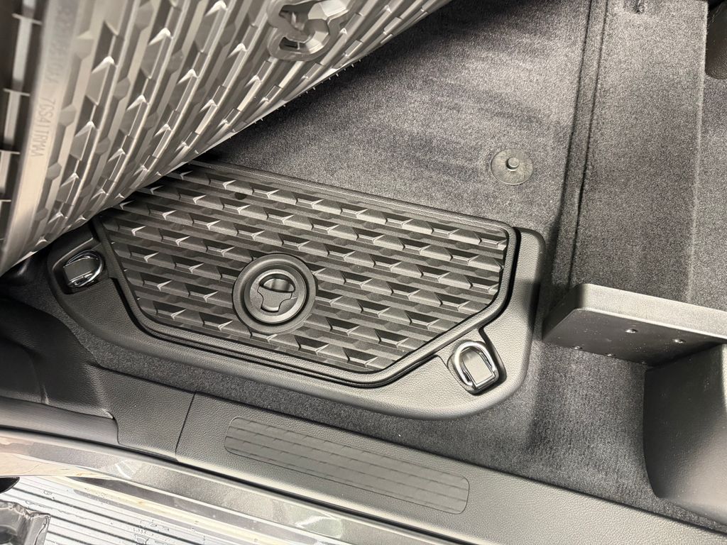 Thumbnail: 2026 RAM 1500 - 19