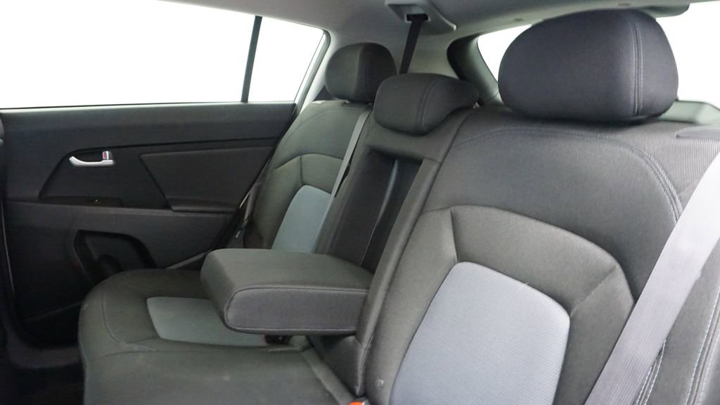 Thumbnail: 2016 Kia Sportage - 22