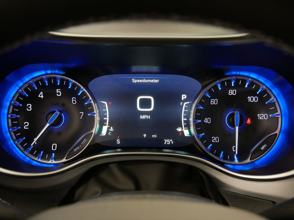 Thumbnail: 2026 Chrysler Pacifica - 27