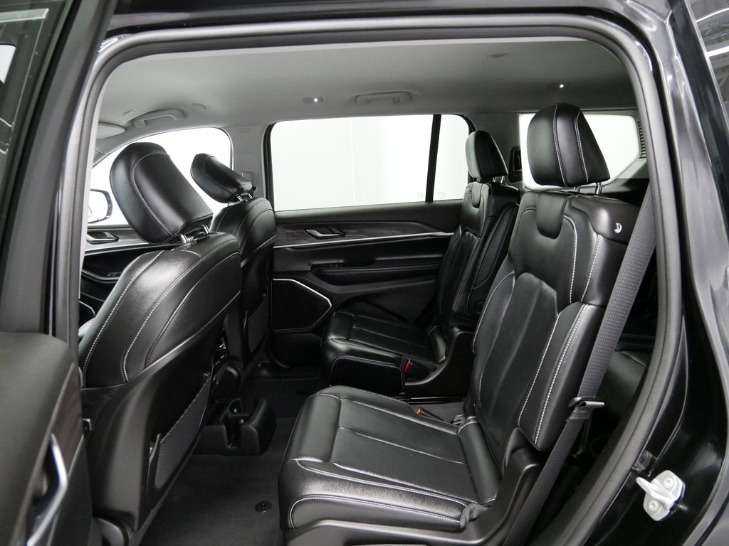 Thumbnail: 2022 Jeep Grand Cherokee L - 6