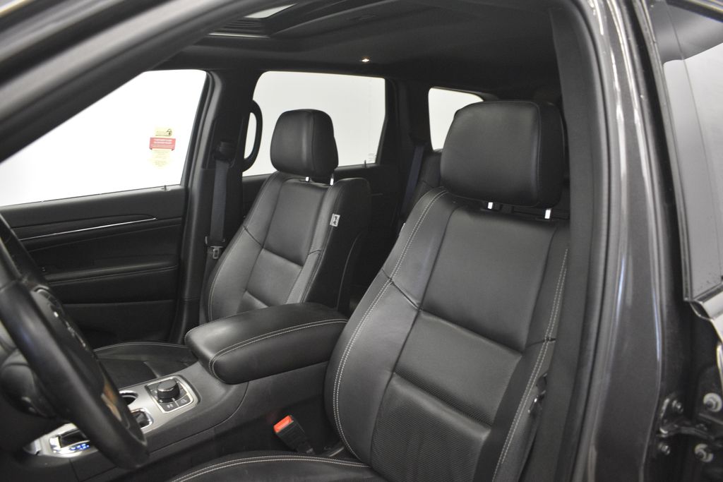 Thumbnail: 2021 Jeep Grand Cherokee - 33