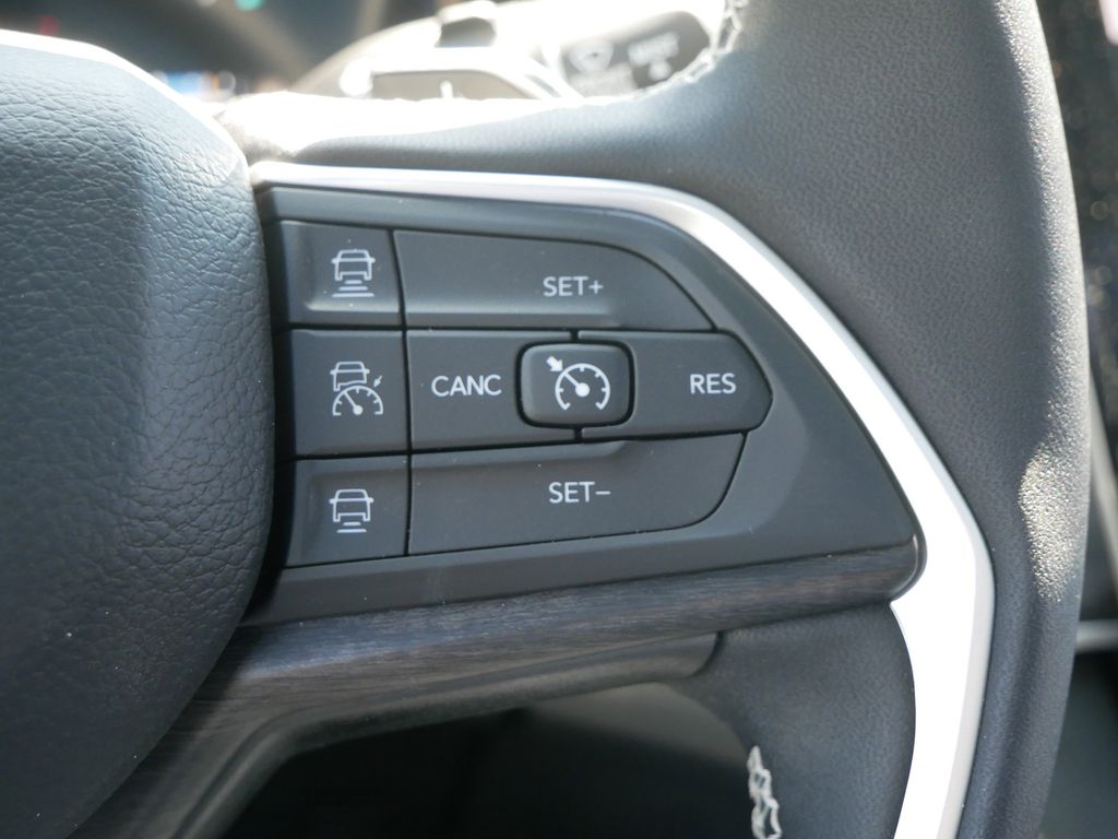 Thumbnail: 2025 Jeep Grand Cherokee - 29