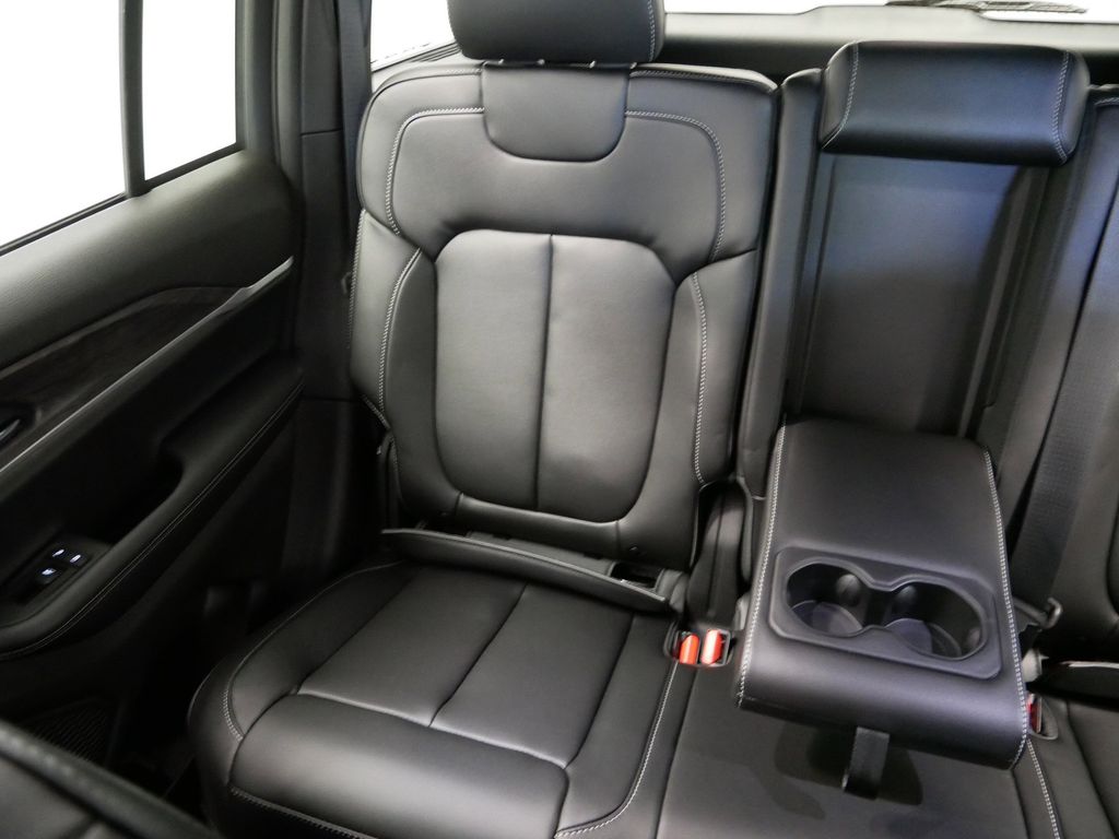 Thumbnail: 2025 Jeep Grand Cherokee - 19