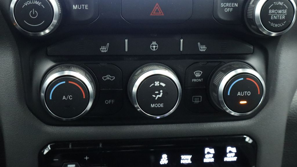 Thumbnail: 2022 RAM 1500 - 38