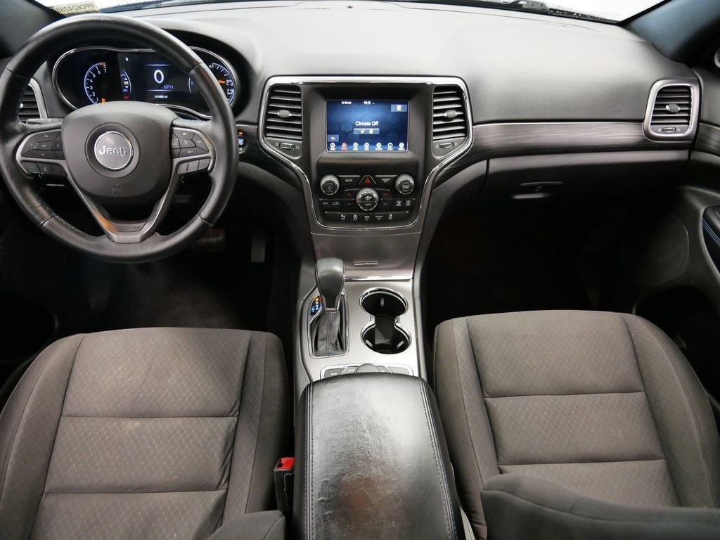 Thumbnail: 2019 Jeep Grand Cherokee - 17