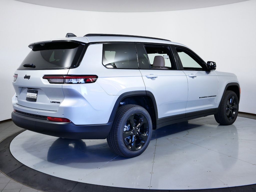 Thumbnail: 2025 Jeep Grand Cherokee L - 10