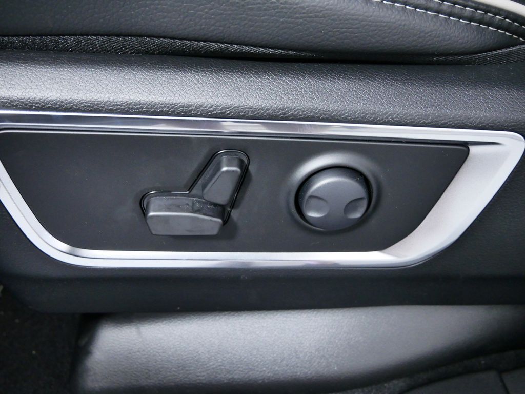 Thumbnail: 2025 RAM 1500 - 39