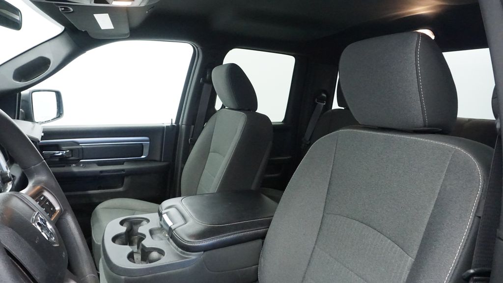 Thumbnail: 2022 RAM 1500 Classic - 24