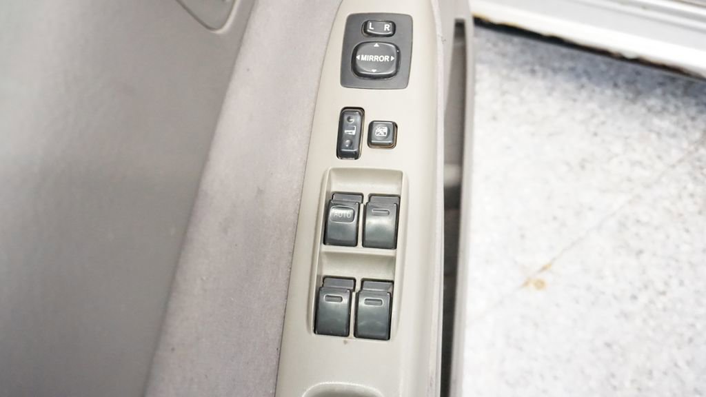 Thumbnail: 2003 Toyota Camry - 23