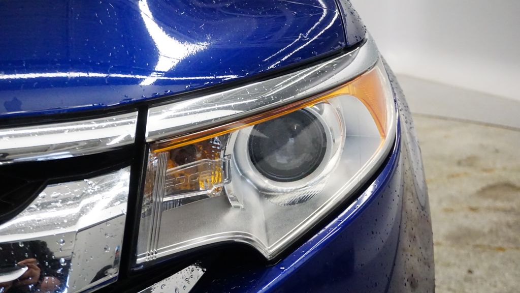 Thumbnail: 2013 Ford Edge - 9