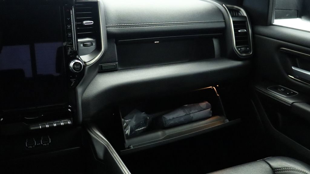 Thumbnail: 2022 RAM 1500 - 25