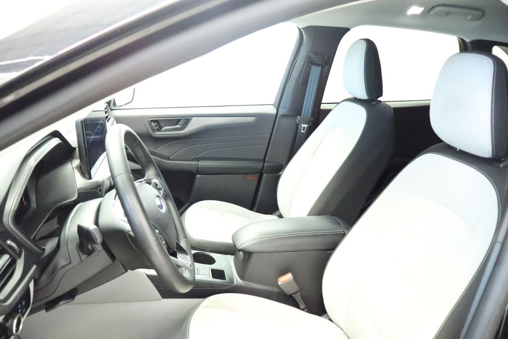 Thumbnail: 2024 Ford Escape - 28