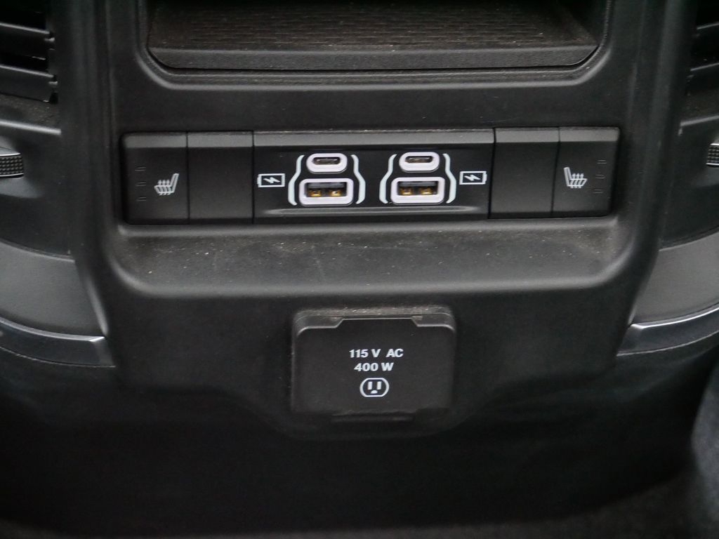 Thumbnail: 2025 RAM 1500 - 18