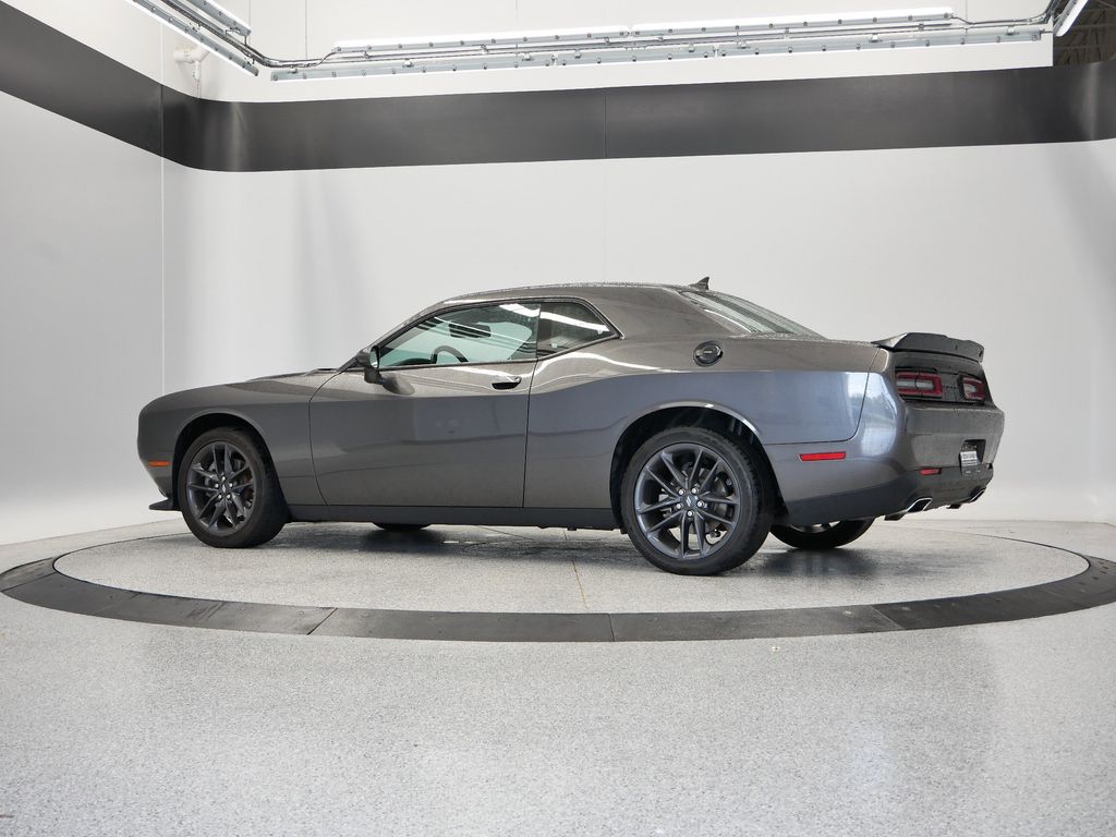 Thumbnail: 2021 Dodge Challenger - 3