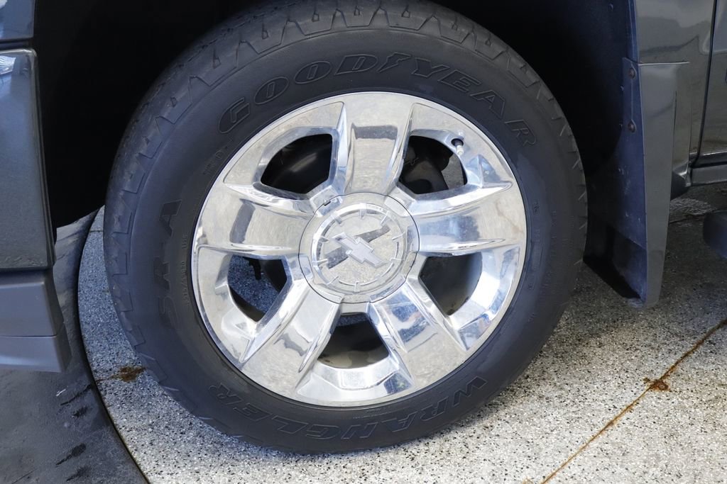 Thumbnail: 2017 Chevrolet Silverado 1500 - 16