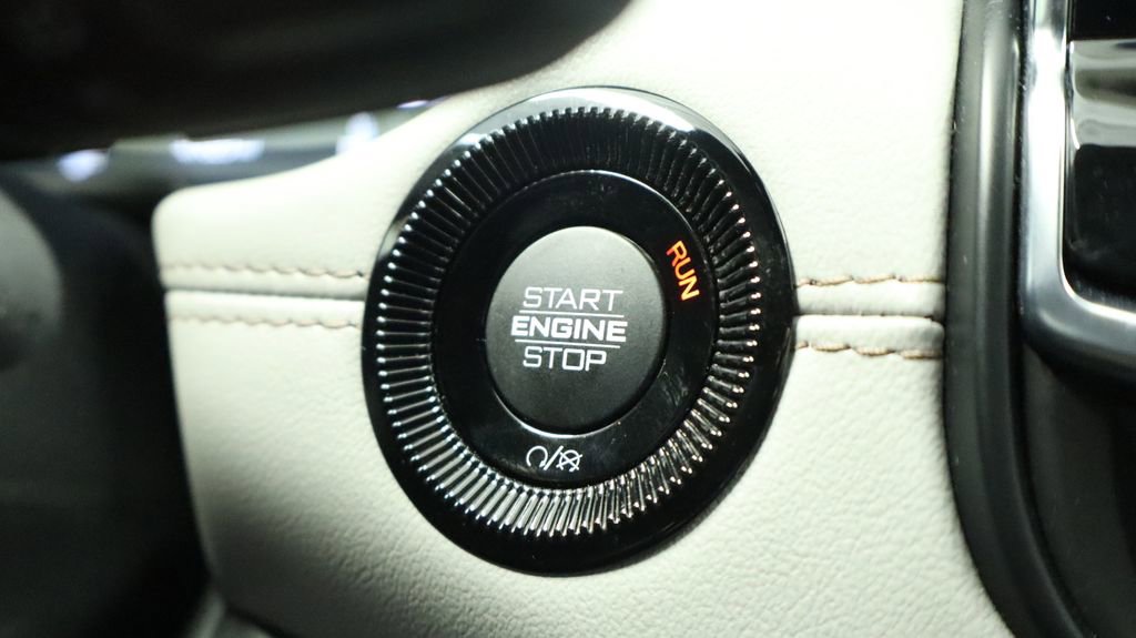 Thumbnail: 2023 Jeep Compass - 34