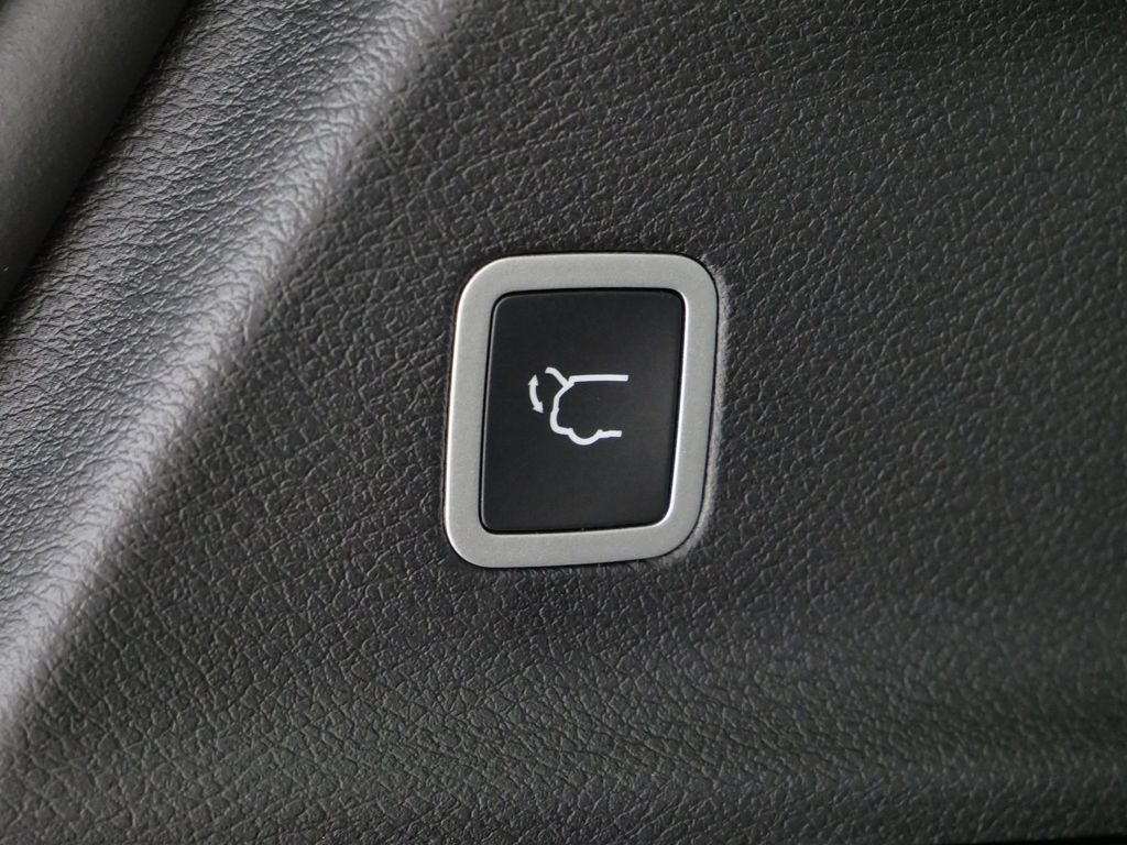 Thumbnail: 2026 Chrysler Pacifica - 13