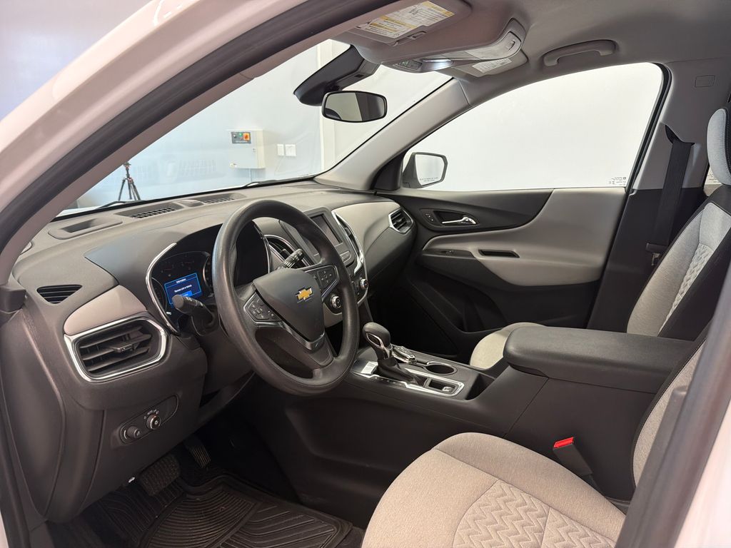 Thumbnail: 2023 Chevrolet Equinox - 18