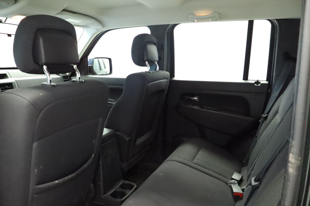 Thumbnail: 2012 Jeep Liberty - 17