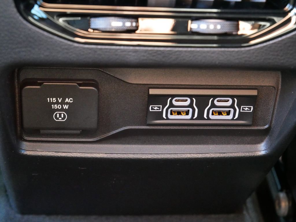 Thumbnail: 2025 Jeep Grand Cherokee - 21