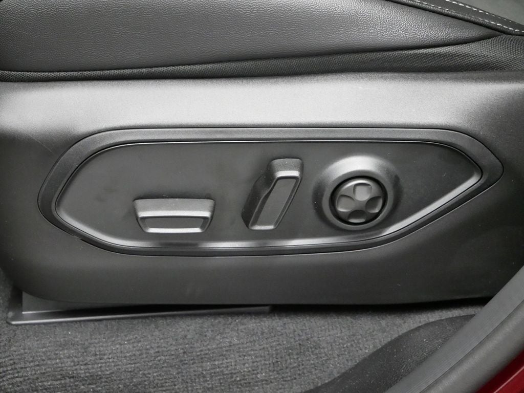 Thumbnail: 2025 Jeep Grand Cherokee - 6