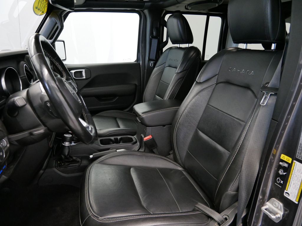 Thumbnail: 2022 Jeep Wrangler - 3