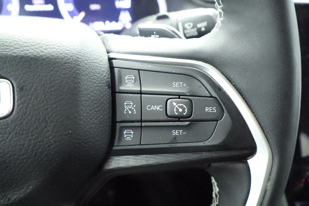 Thumbnail: 2024 Jeep Grand Cherokee - 36