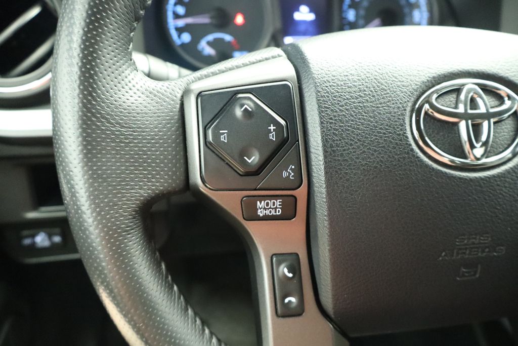 Thumbnail: 2017 Toyota Tacoma - 39