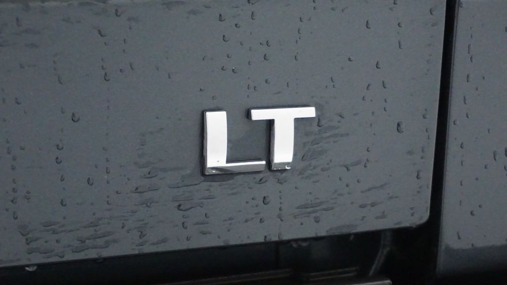 Thumbnail: 2017 Chevrolet Silverado 1500 - 19