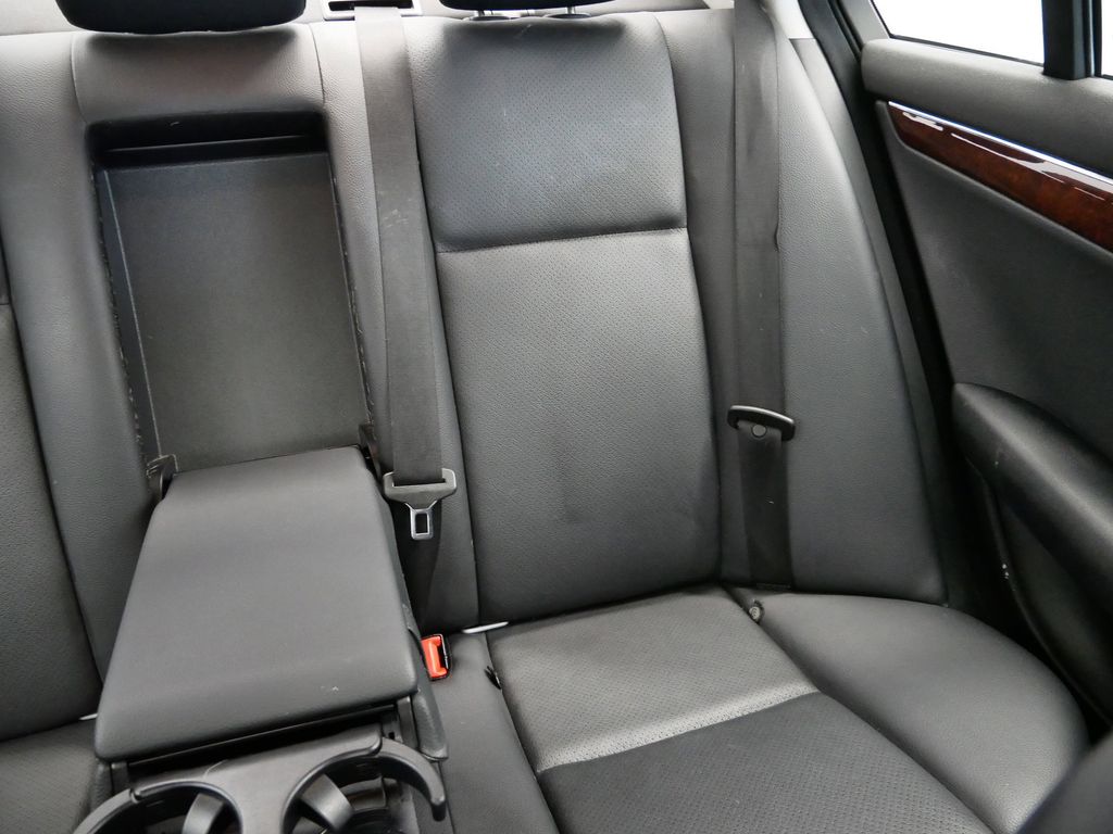 Thumbnail: 2011 Mercedes-Benz C-Class - 17