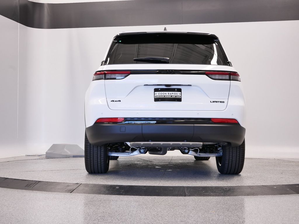 Thumbnail: 2025 Jeep Grand Cherokee - 43