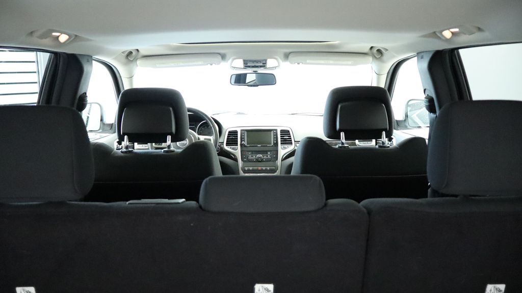 Thumbnail: 2012 Jeep Grand Cherokee - 18