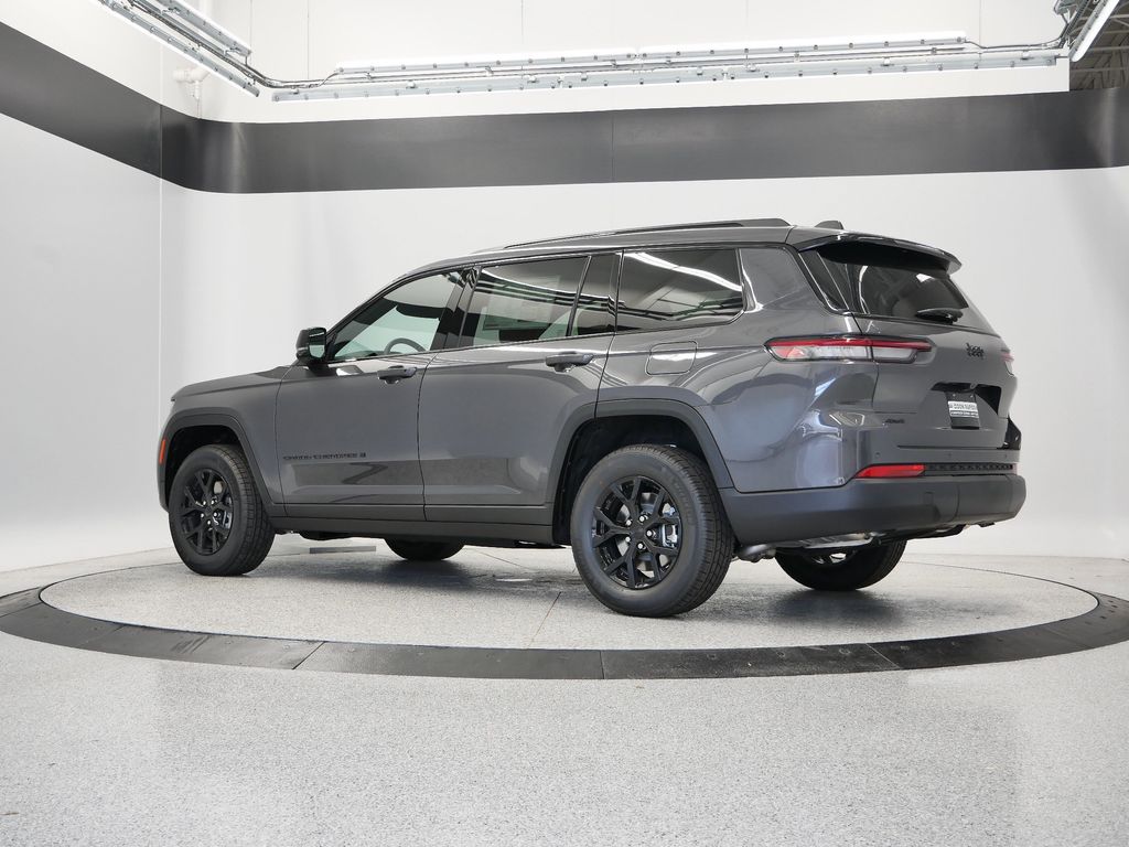 Thumbnail: 2025 Jeep Grand Cherokee L - 4